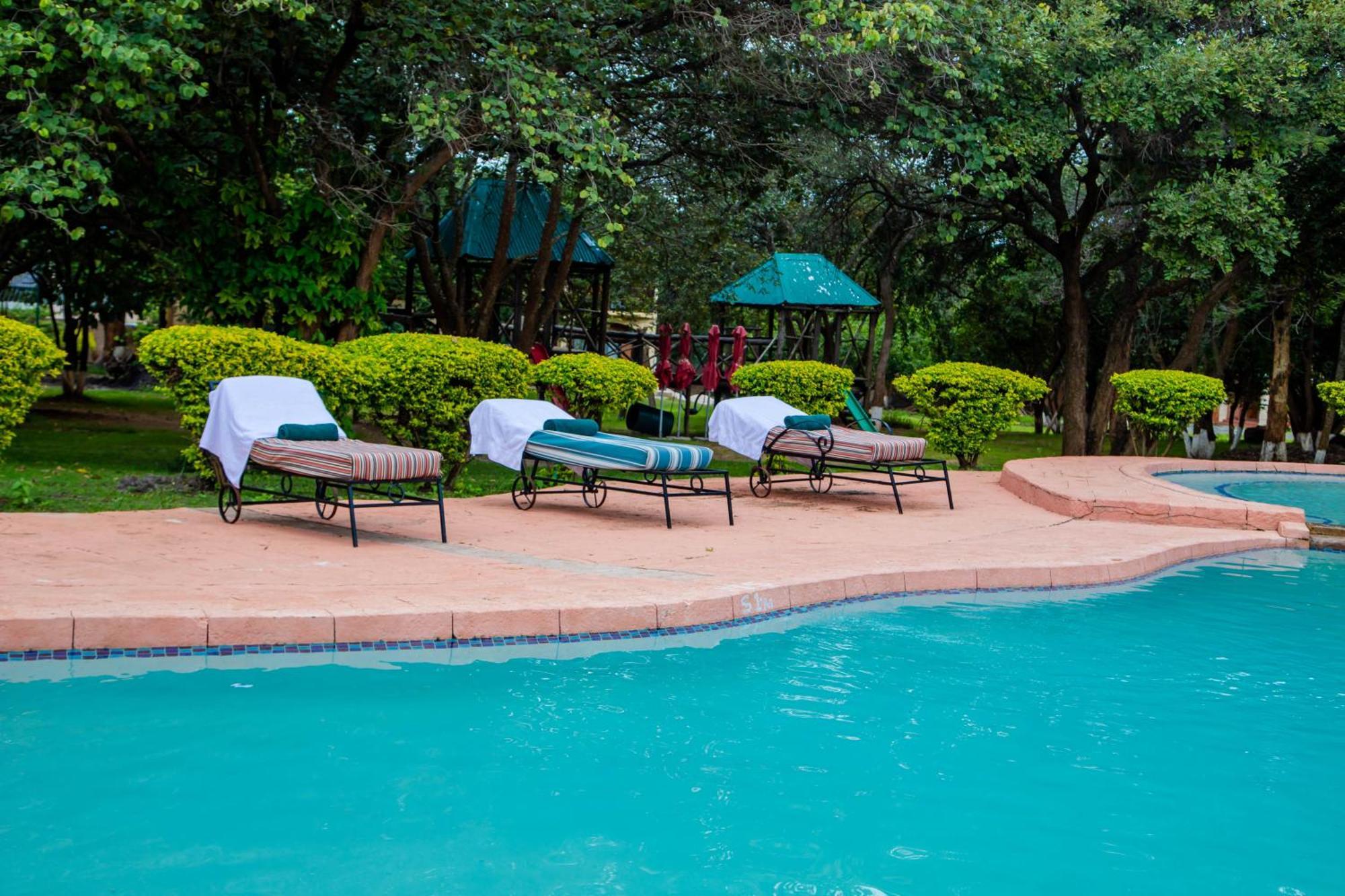 M'Kango Golfview Hotel Lusaka Exteriör bild