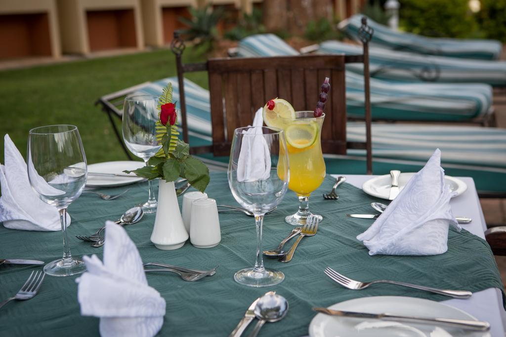M'Kango Golfview Hotel Lusaka Exteriör bild