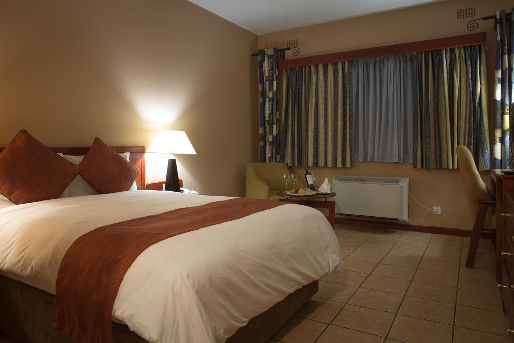M'Kango Golfview Hotel Lusaka Rum bild