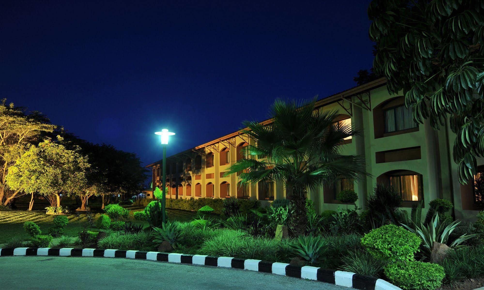 M'Kango Golfview Hotel Lusaka Exteriör bild